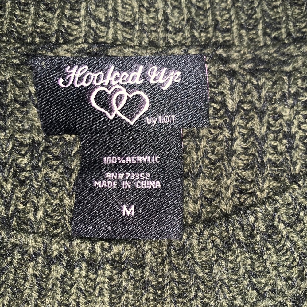 Sweater - Picture 3 of 3